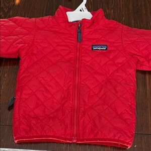 Patagonia Vibrant Red Quilted Jacket! Please see pictures for wear!